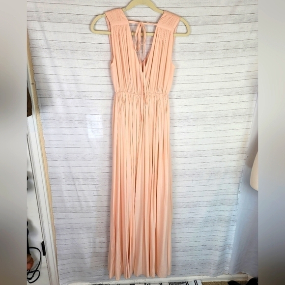 Elegant Cream Maxi Dress - Picture 12 of 15